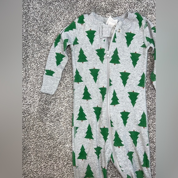 Hanna Andersson Sleeper Christmas Tree 6-12 months - Picture 2 of 12